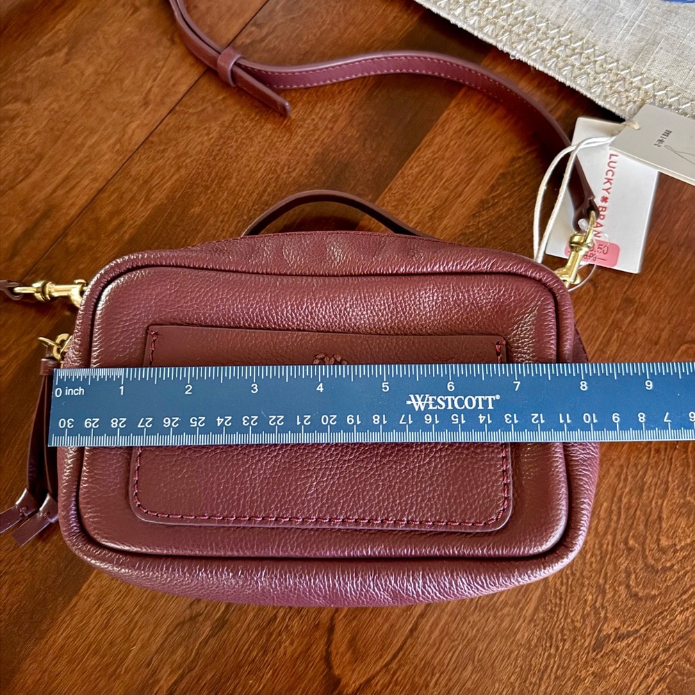 NEW ‘Lucky Brand’ Bag in Genuine Leather that can be carried two different ways - Picture 7 of 16
